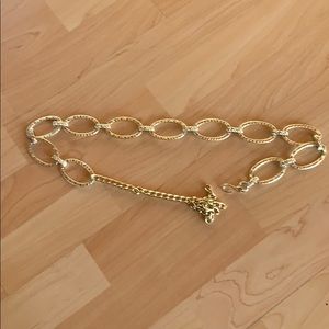 Golden lightweight chain link belt